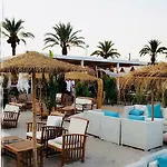 Welcome To Paradise *