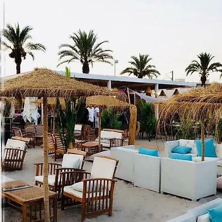 Welcome To Paradise *